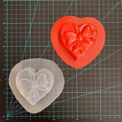 Wrapped Heart® Bath Bomb Mould 